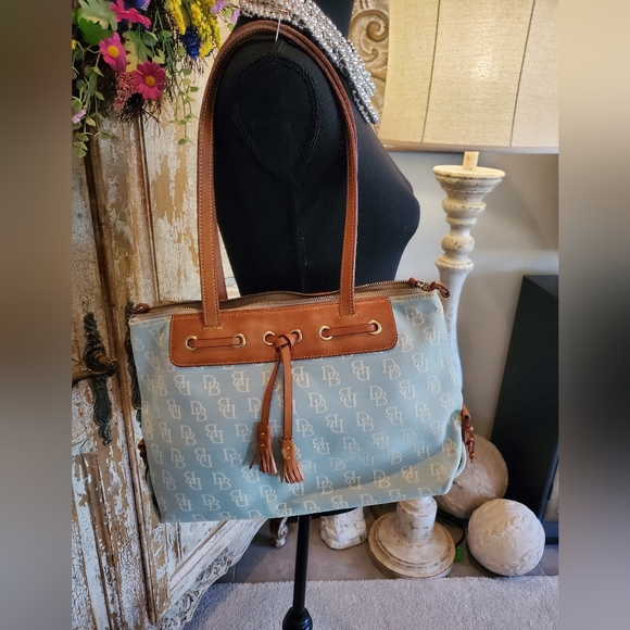 Dooney and Bourke Baby Blue and Ivory Logo Bag - Picture 3 of 12